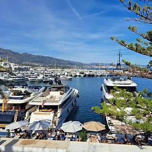 Private In Huge Penthouse 1st Line Puerto Banus, Incredible Views, Jacuzzis Marbella